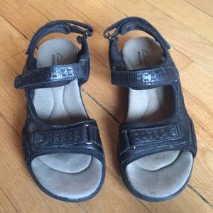 clarks morse tour velcro sandal